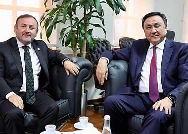 TBMM Milletvekili ve Türkiye-Kırgızistan Parlamentolararası Dostluk Grubu Başkanı TDT Genel Sekreterine ziyarette bulundu