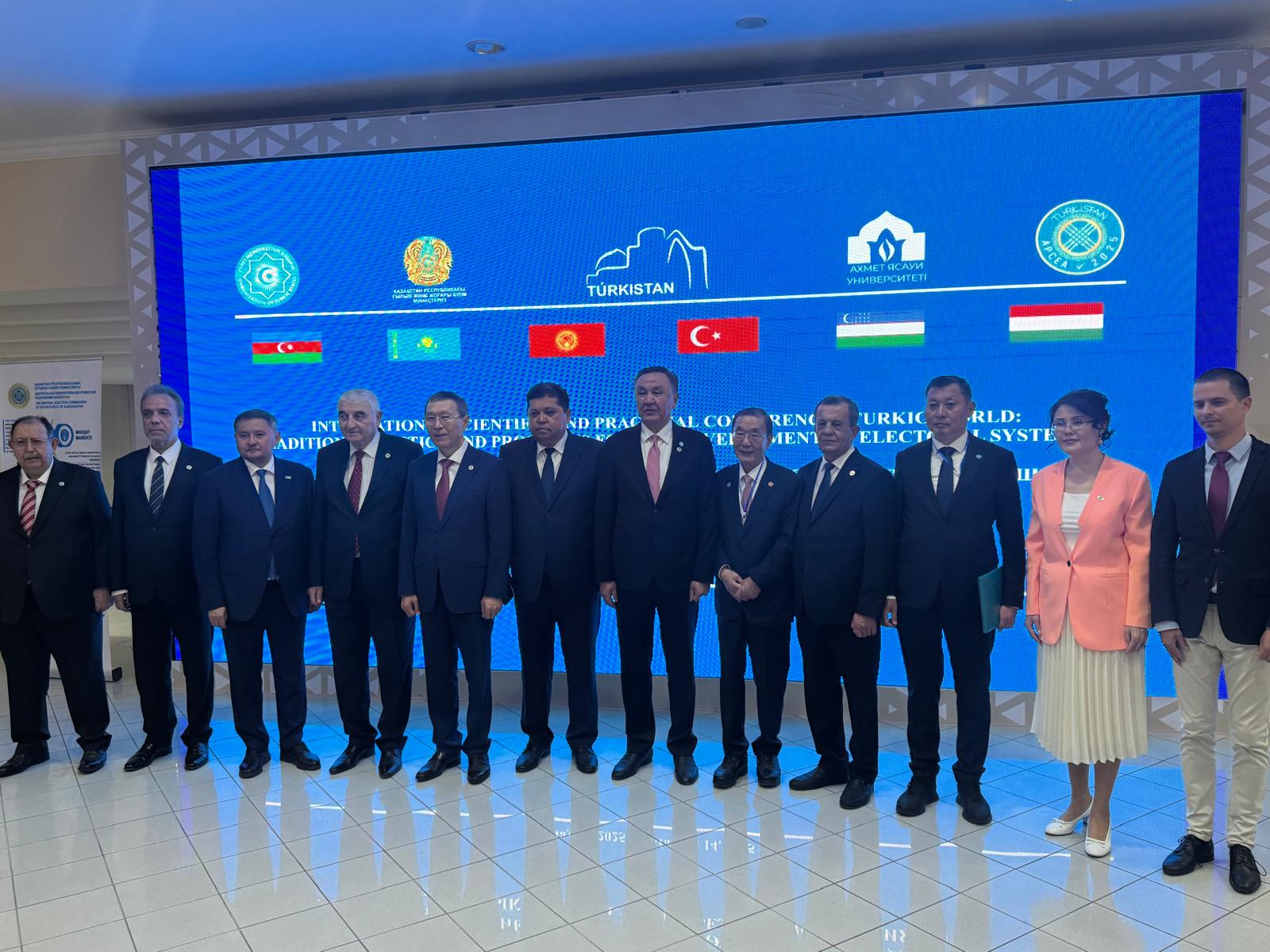 TDT Genel Sekreteri Uluslararası Bilimsel Konferansa Katıldı