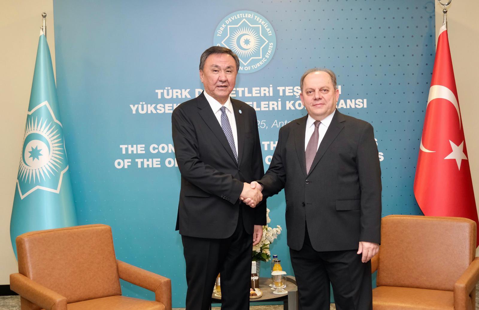 TDT Genel Sekreteri, Türkiye Cumhuriyeti Yargıtay Başkanı ile görüştü